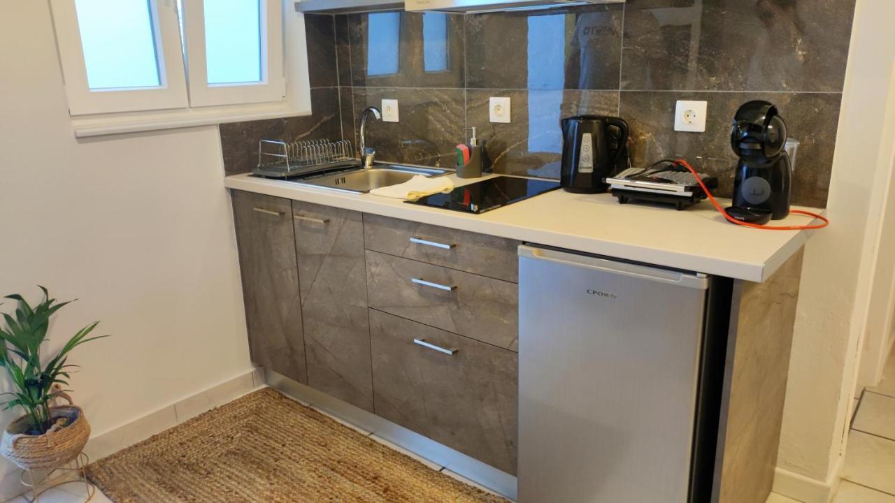 Paxos Rock Apartments 盖奥斯 外观 照片